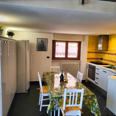 Terme A Portata Di Mano. Apartment